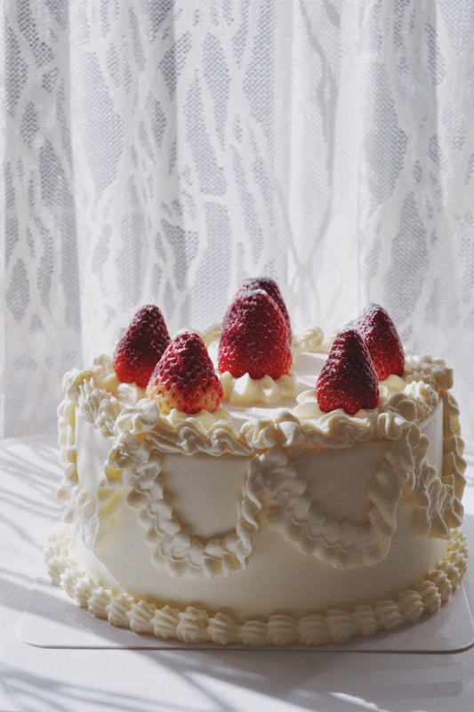 The SOFTEST Strawberry Cake 🍓 (celebration discount)