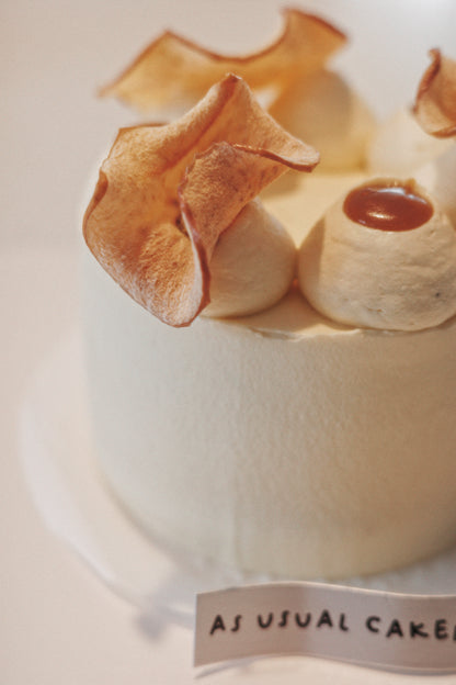 Apple-solutely Wintery (Toffee Caramel Apple Chiffon Cake)