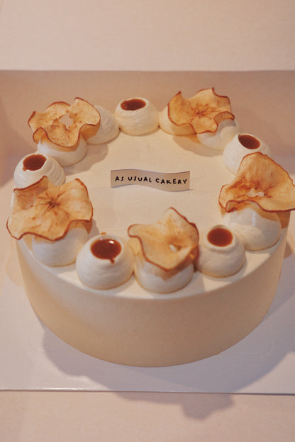Apple-solutely Wintery (Toffee Caramel Apple Chiffon Cake)