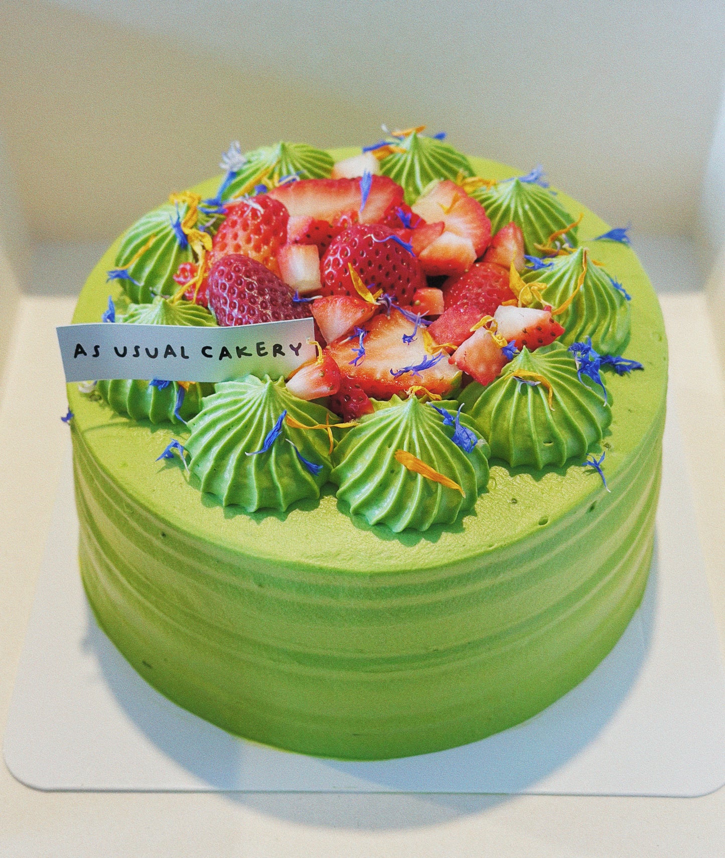 White Chocolate Matcha Chiffon Cake