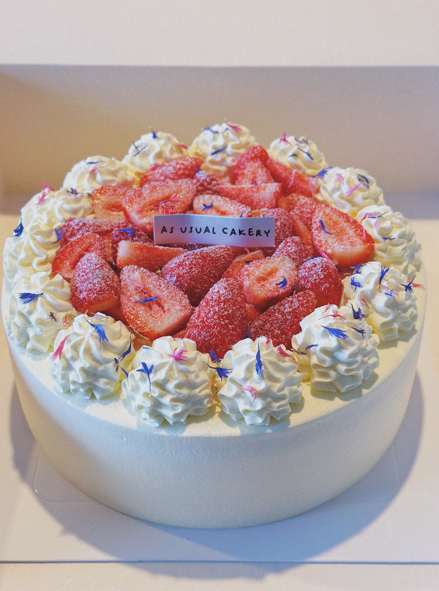 Strawberry Cream Chiffon Cake (Celebration discount)