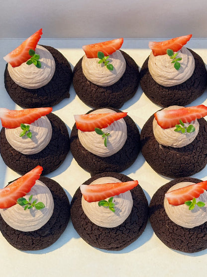 Cream Choux Puffs (Choux au Craquelin)
