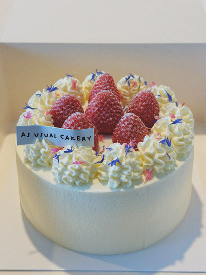 Strawberry Cream Chiffon Cake (Celebration discount)